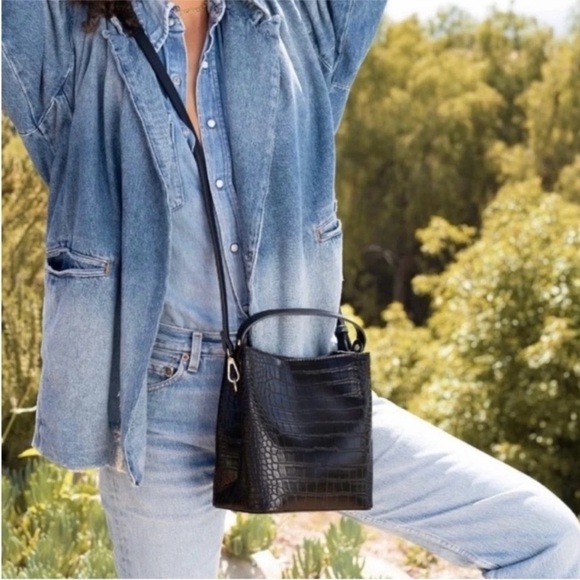 NWT • AOTA • vegan Elena croc embossed crossbody bag - Picture 7 of 8